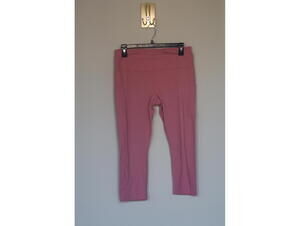 Athleta ultimate stash pocket capri size Large